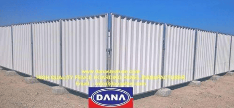 Corrugated metal temporary fencing in UAE for construction and event boundaries