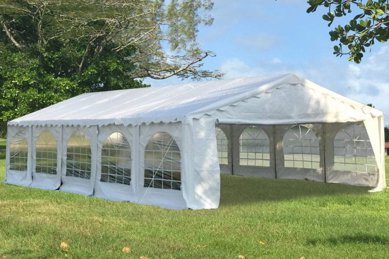 Labour rest area tent rental in UAE - affordable labour tent hire in Dubai for construction sites with delivery and installation by Mahraj Industries